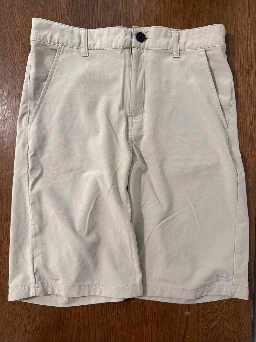 Boys Under Armour khaki shorts size 16